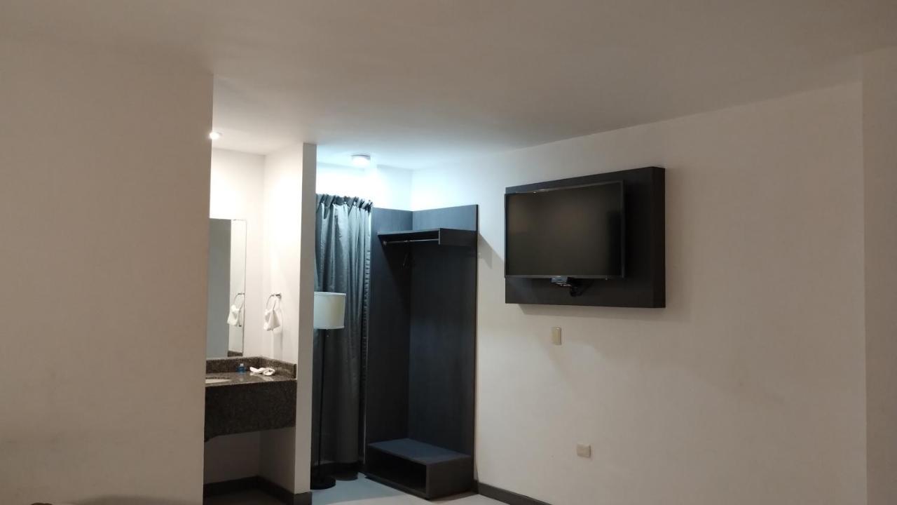Hotel El Rancho Sabinas Hidalgo Exteriör bild